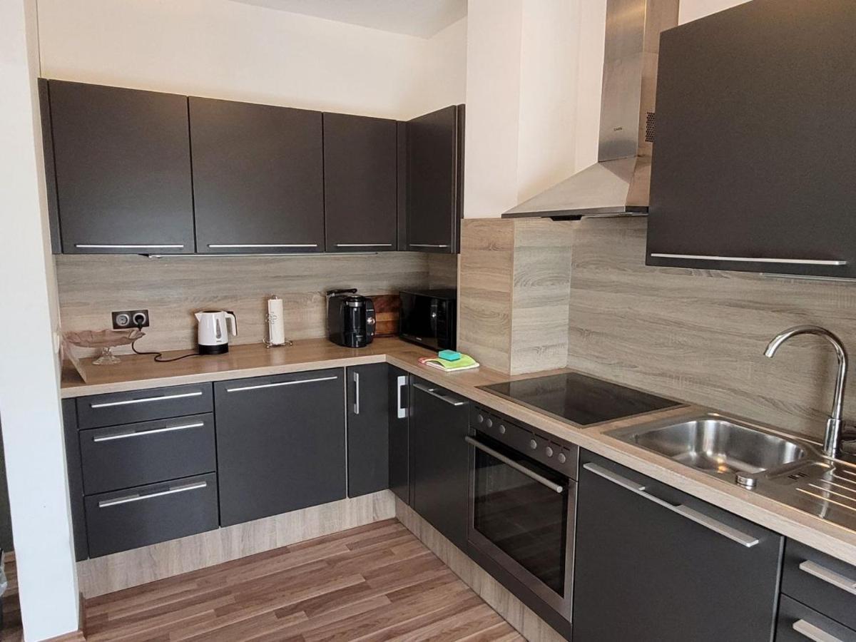 Zentral Gelegene, Sehr Ruhige Und Helle Wohnung Graz Dış mekan fotoğraf